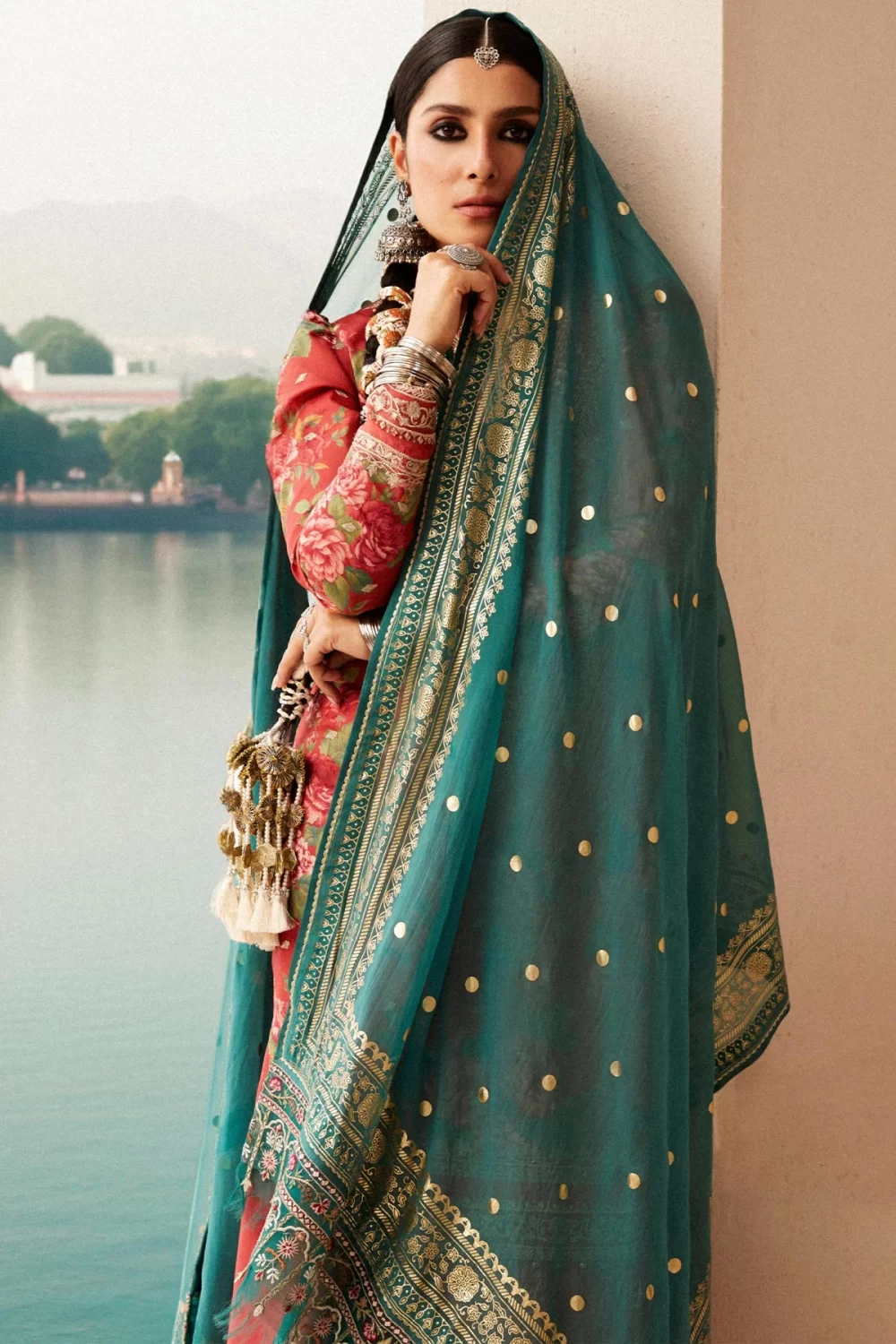 zara shahjahan, 3 piece suit, unstitched, lawn, phool kari 13b , side