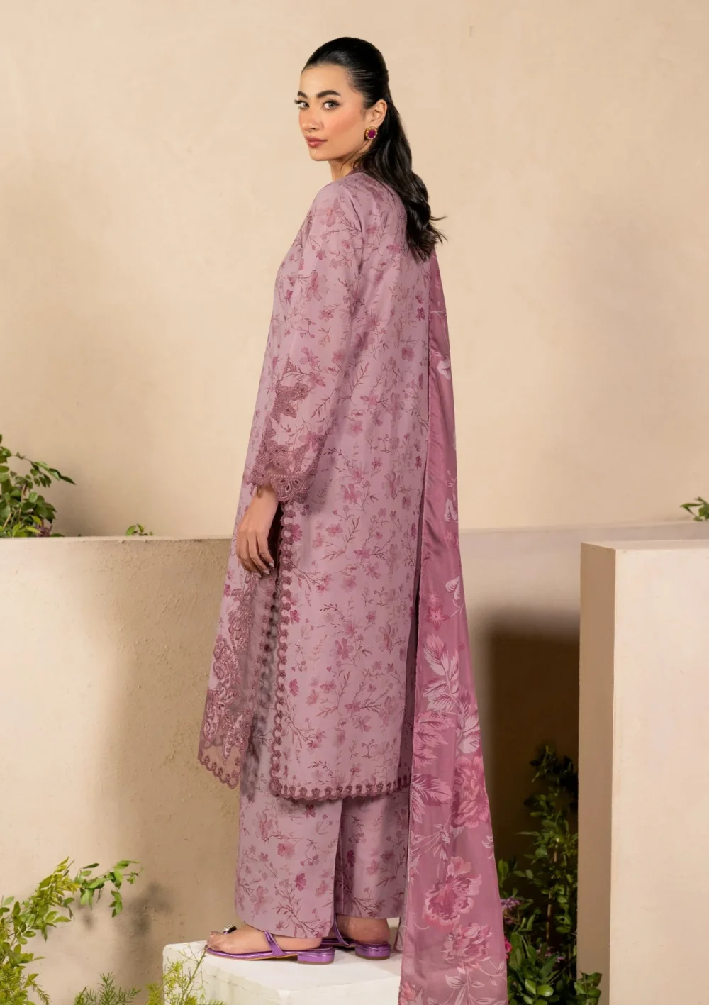 iznik, eid festive lawn 25’ , 3 PIECE SUIT , unstitched, lawn , pink color , Efl-04, back