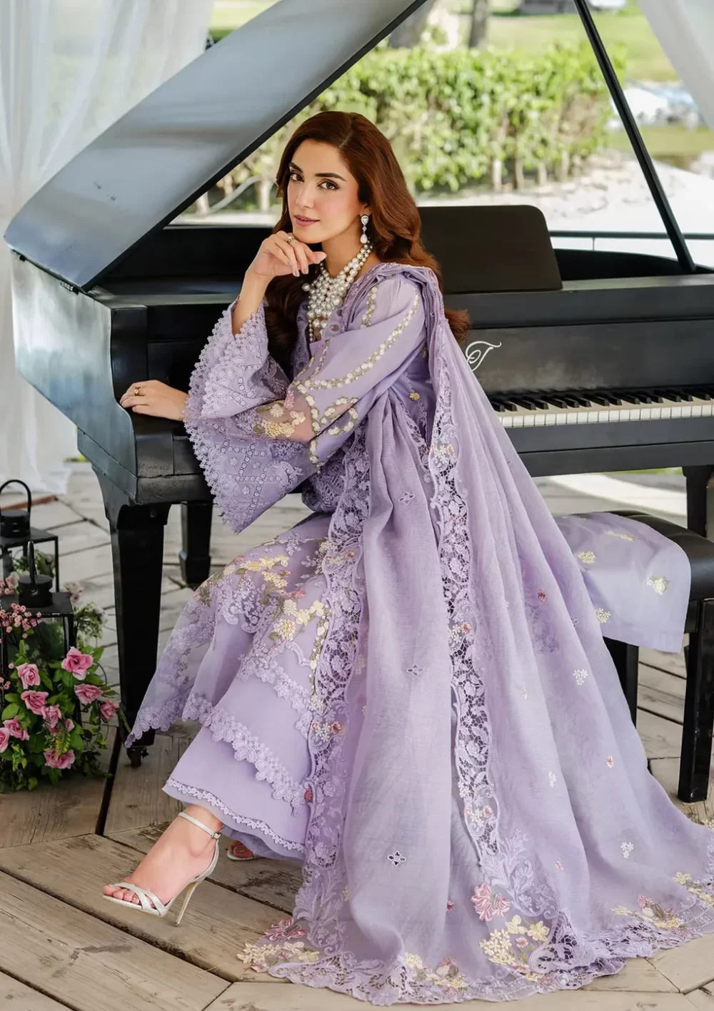 Elaf Premium Luxury Lawn Collection 2025 | ELH-3A PARIS HUES, 3-piece Pakistani designer lawn suits in the UK- Zee Collections. dupatta border style