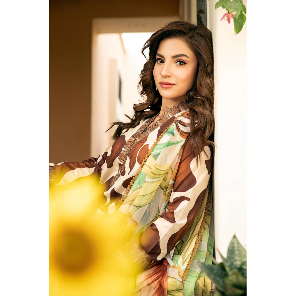 Pakistani clothing brands Maria B M. Basics Unstitched Eid II Lawn 25’, unstitched 3-piece lawn suit, MB-D-05a, front