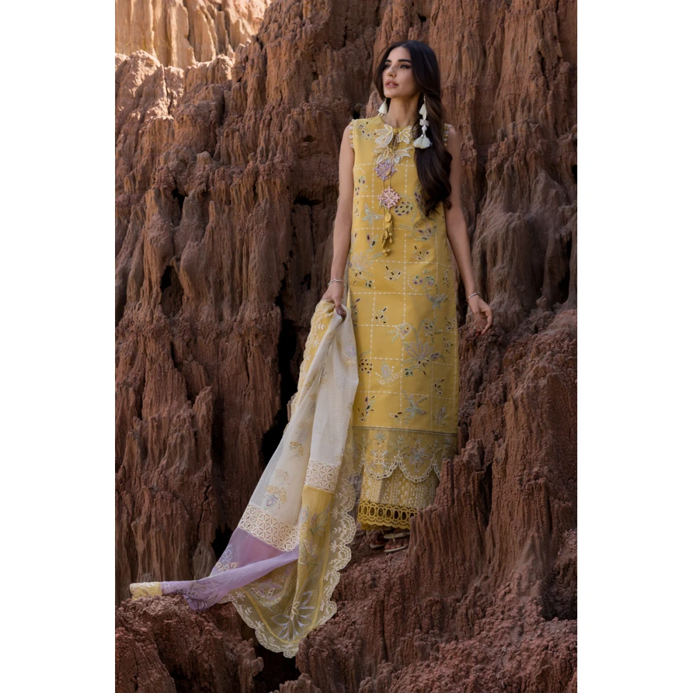 Rang Rasiya Premium Eid Collection 2025 | Nadia, 3-piece Pakistani designer lawn suits in the UK- Zee Collections. kameez and dupatta