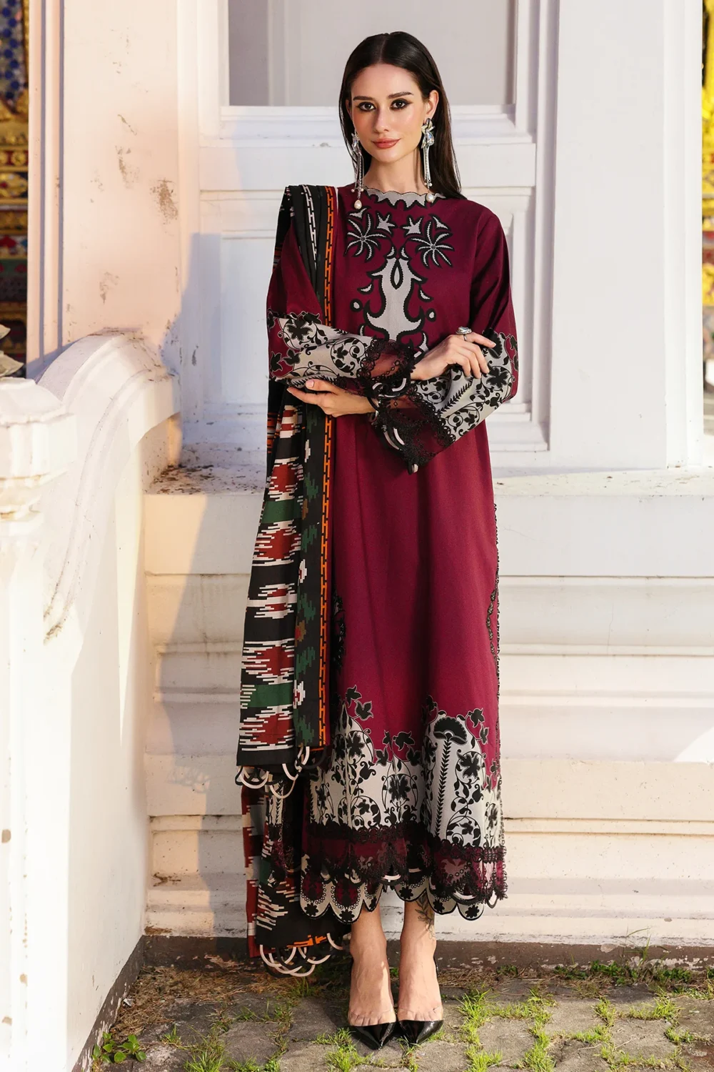 CCW6-05 Charizma Embroidered Linen Suit with Irish Linen Shawl
