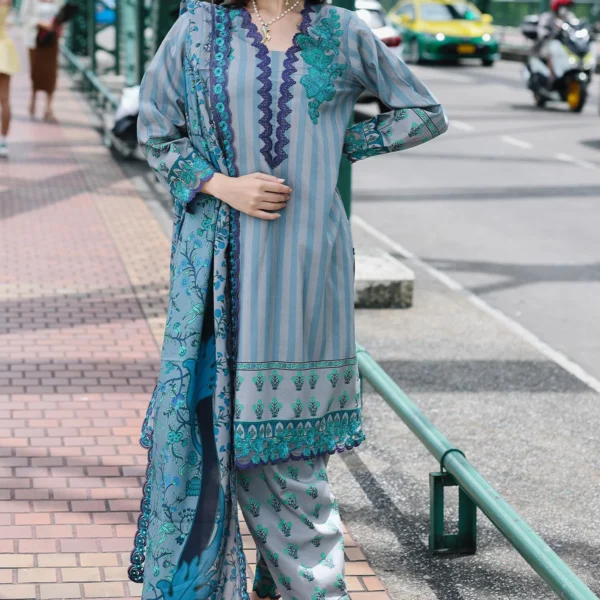 CCW6-06 Charizma Embroidered Linen Suit with Irish Linen Shawl