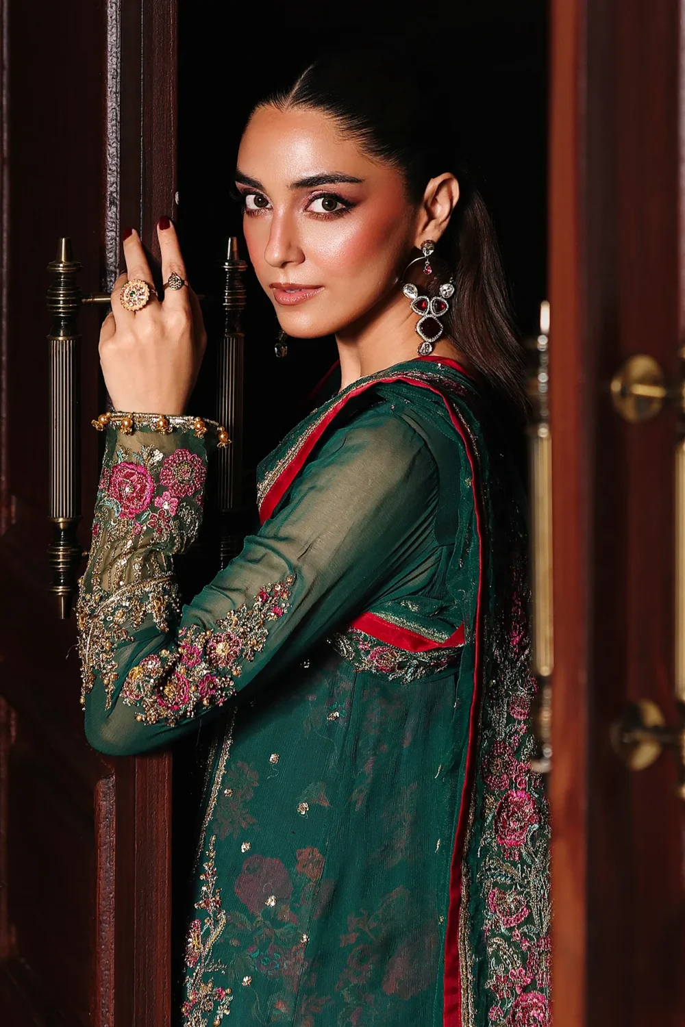 DJW5-06-4-PC Charizma Premium Chiffon Suit – Dastan-e-Jashan Collection