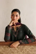 Iznik Embroidered Lawn Suit IBE-03 bottle green Pakistani frock style lawn suit with chiffon dupatta UK, kameez neck and sleeves closeup